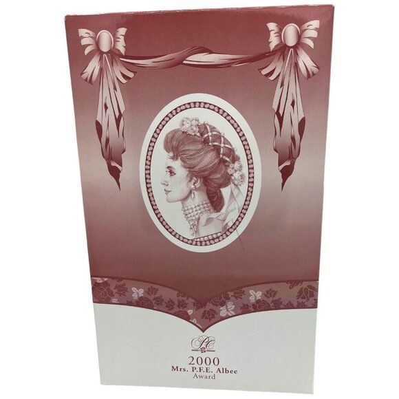 Avon 2000 Mrs Albee Award Porcelain Lady 10" Figurine Plastic Grandfather Clock - Picture 13 of 16